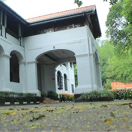 Ratnapura Rest House Hotel Exterior foto